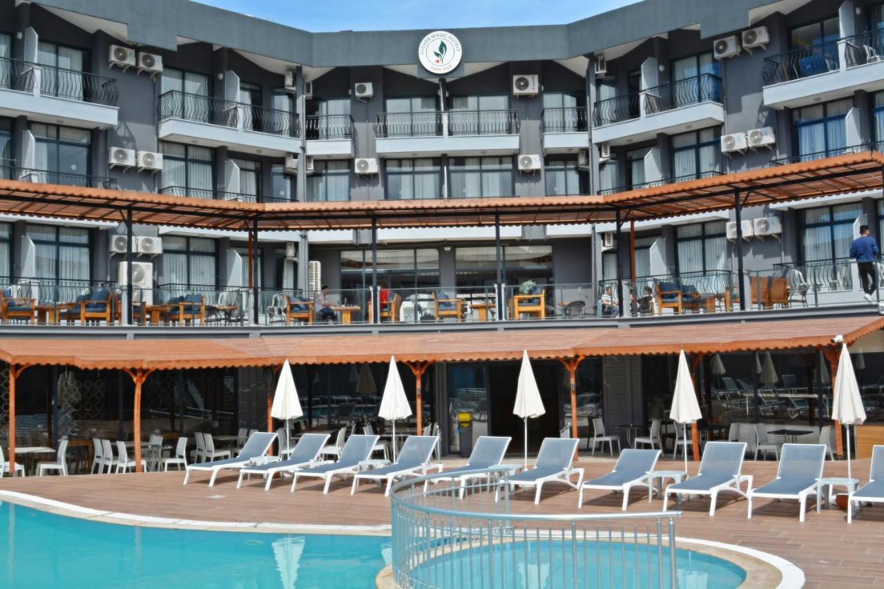 Clover Magic Park Side Hotel Bagian luar foto